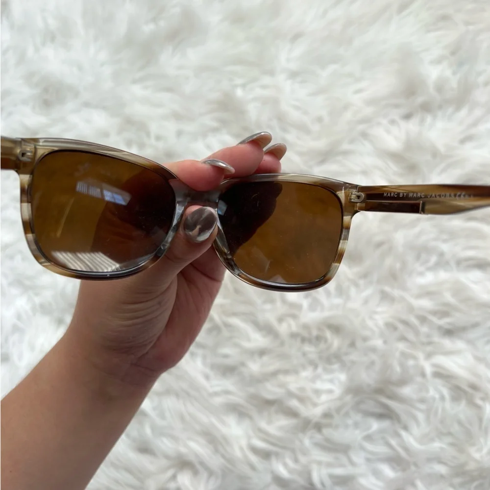 Marc By Marc Jacobs Striped Brown Tortoise Sunglasses  MMJ 440/S